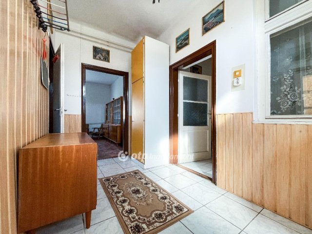 Eladó családi ház, Győrött 39.5 M Ft, 3 szobás
