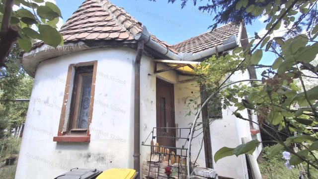 Eladó családi ház, Abonyban 8.5 M Ft, 2 szobás
