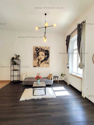 Eladó téglalakás, Budapesten, VI. kerületben 73.8 M Ft, 2 szobás