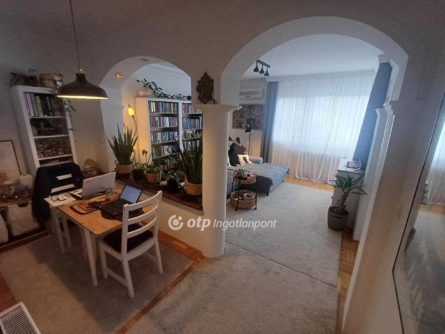 Eladó téglalakás, Szigetszentmiklóson 62 M Ft, 2+1 szobás