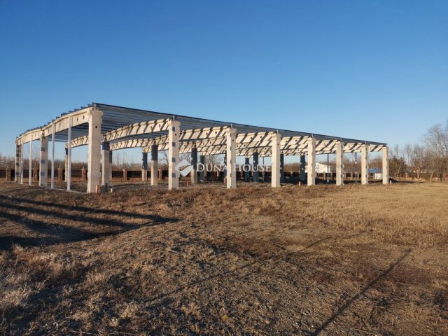 Eladó ipari ingatlan, Hajdúsámsonon 150 M Ft