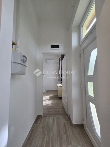 Eladó téglalakás, Budapesten, XIX. kerületben 41.25 M Ft