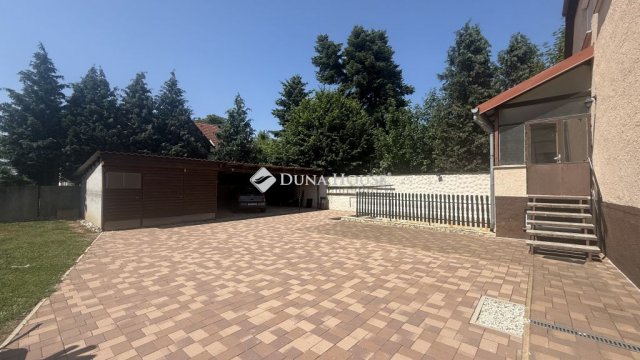 Eladó családi ház, Bükön 89.9 M Ft, 7 szobás