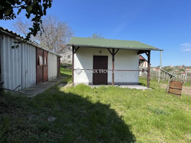Eladó nyaraló, Pázmándon 11.9 M Ft, 1 szobás