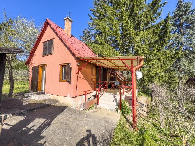 Eladó családi ház, Biatorbágyon 39.9 M Ft, 1 szobás