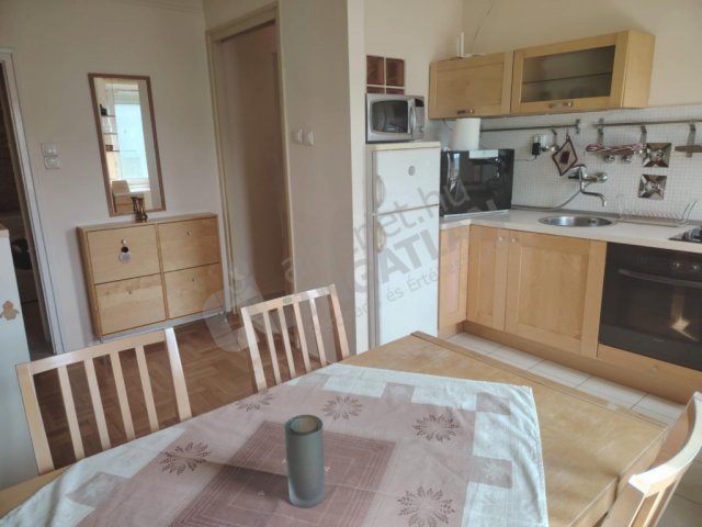 Kiadó téglalakás, albérlet, Budapesten, III. kerületben