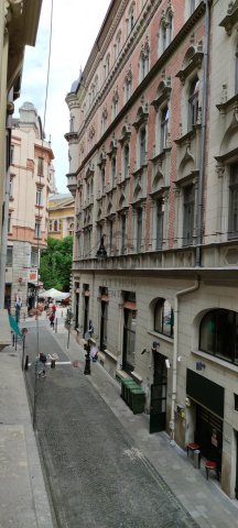 Kiadó téglalakás, albérlet, Budapesten, V. kerületben, 3 szobás