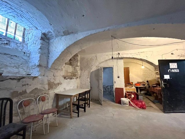 Kiadó üzlethelyiség, Budapesten, VII. kerületben 170 E Ft / hó