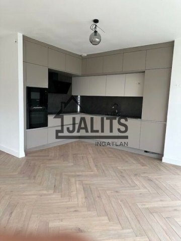 Kiadó téglalakás, albérlet, Budapesten, III. kerületben