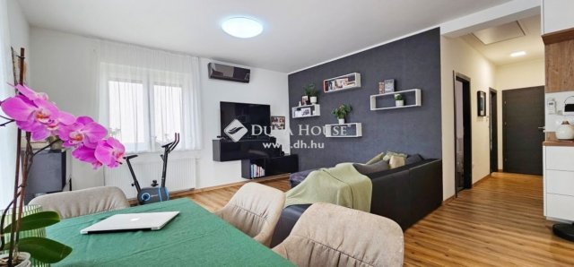 Eladó családi ház, Szombathelyen 85.9 M Ft, 4 szobás