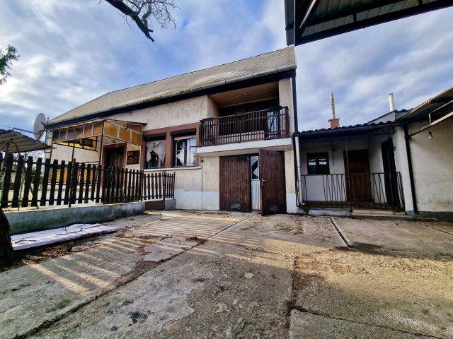 Eladó családi ház, Miskolcon 49.9 M Ft, 4 szobás