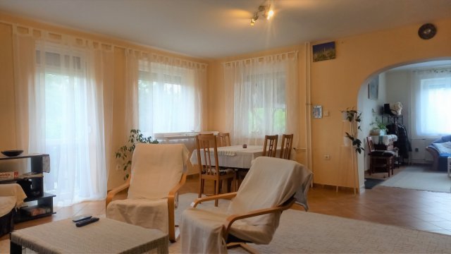 Eladó családi ház, Sződligeten 159 M Ft, 6 szobás