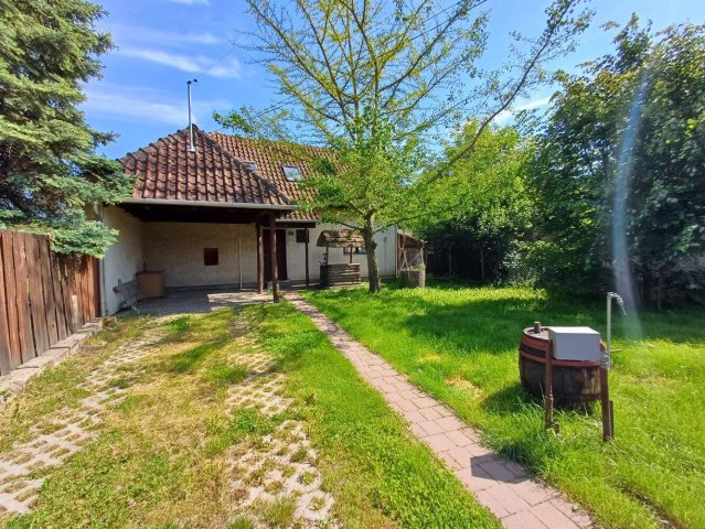 Eladó családi ház, Etyeken 114.9 M Ft, 4 szobás