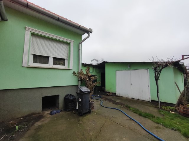 Eladó családi ház, Domoszlón 30 M Ft, 3 szobás