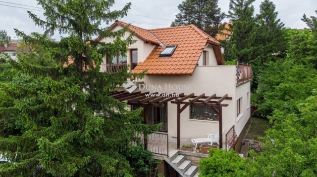 Eladó családi ház, Szentendrén 159 M Ft, 4 szobás