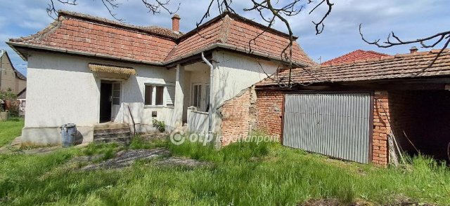 Eladó családi ház, Szurdokpüspökin 26 M Ft, 2 szobás