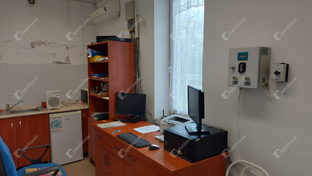Eladó ipari ingatlan, Orosházán 150 M Ft / költözzbe.hu
