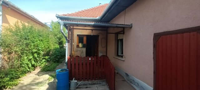 Eladó családi ház, Gyömrőn 64 M Ft, 2 szobás