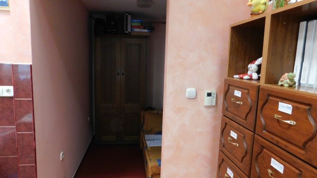 Eladó üzlethelyiség, Szegeden, Takaréktár utcában 8 M Ft