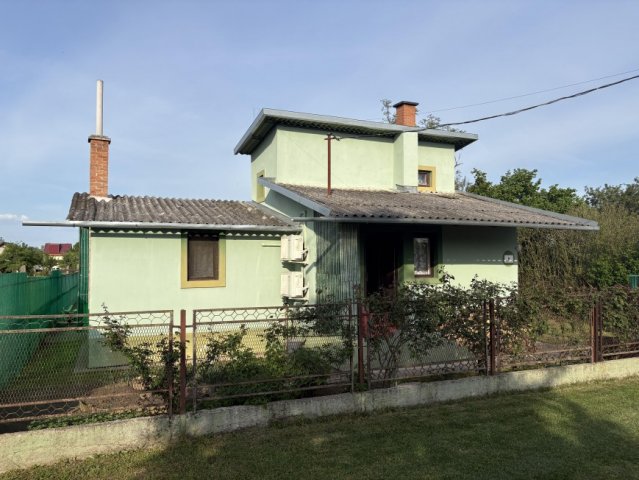 Eladó családi ház, Hódmezővásárhelyen 23.5 M Ft, 2 szobás