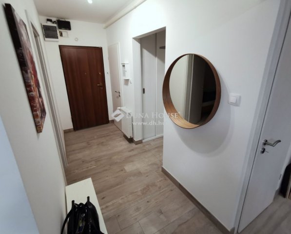 Kiadó téglalakás, albérlet, Tatán 330 E Ft / hó, 3 szobás