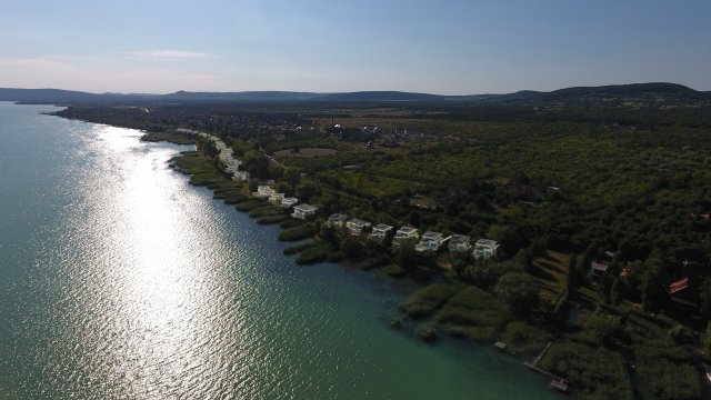 Eladó nyaraló, Balatonakaliban 229 M Ft, 4 szobás