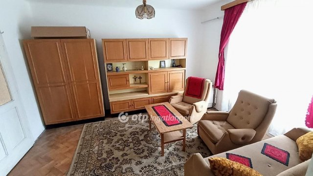 Eladó családi ház, Jászfényszarun 25 M Ft, 2+1 szobás
