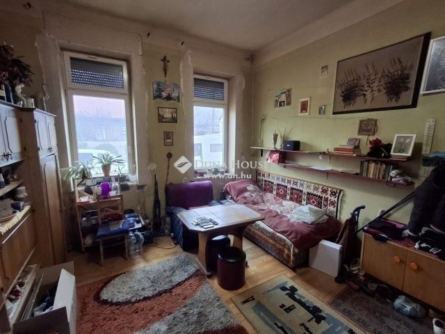 Eladó téglalakás, Budapesten, XV. kerületben 41.9 M Ft, 3 szobás