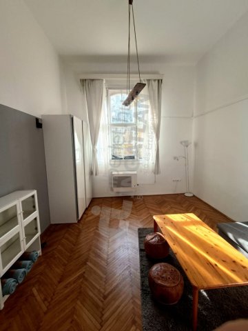 Kiadó téglalakás, albérlet, Budapesten, I. kerületben, 1 szobás