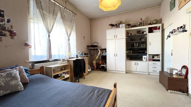 Eladó családi ház, Tolnán 32.99 M Ft, 4 szobás