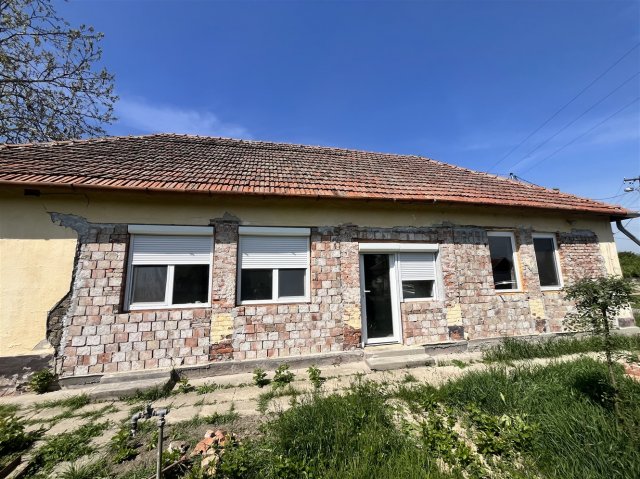 Eladó családi ház, Kötegyánon 6.5 M Ft, 3 szobás