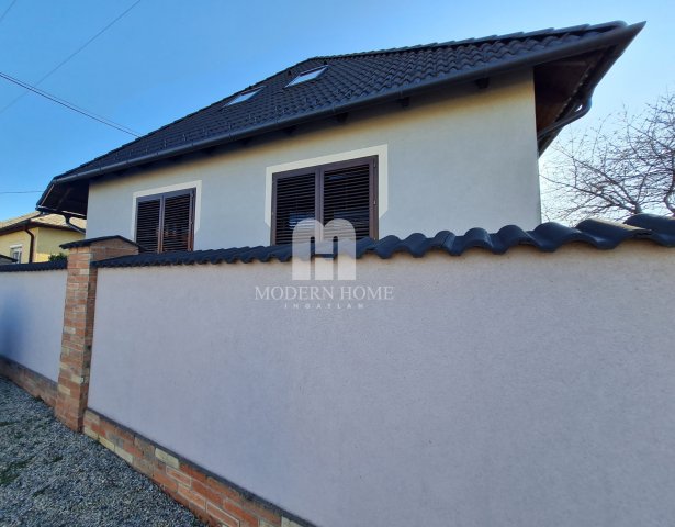 Eladó családi ház, Csetényben 79.9 M Ft, 5 szobás