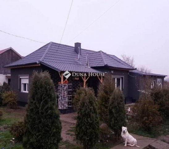 Eladó családi ház, Nagykapornakon 45 M Ft, 4 szobás