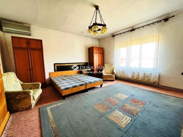 Eladó családi ház, Tápiószecsőn 38.9 M Ft, 2 szobás