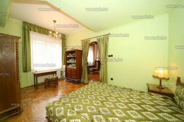 Eladó ikerház, Budapesten, III. kerületben 139 M Ft, 4+3 szobás