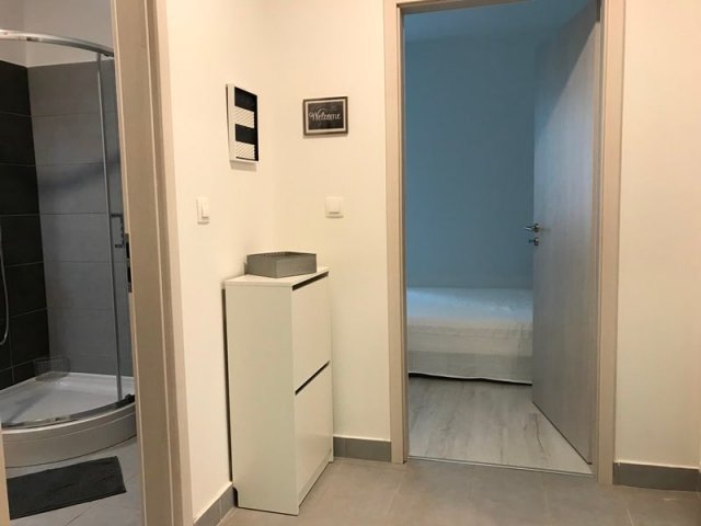 Kiadó téglalakás, albérlet, Pécsett 220 E Ft / hó, 2+1 szobás