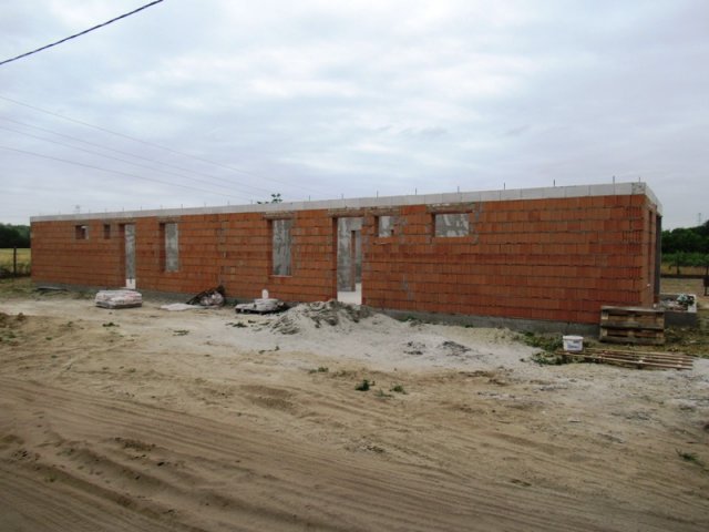 Eladó ikerház, Kakucson 79 M Ft, 4 szobás / költözzbe.hu