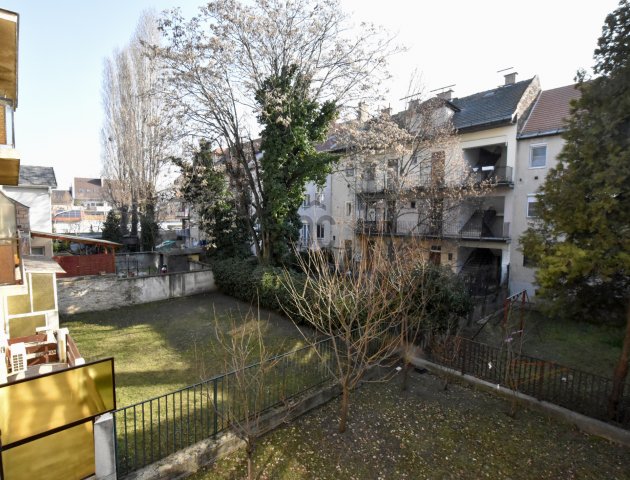 Eladó téglalakás, Budapesten, X. kerületben 71.5 M Ft, 3 szobás