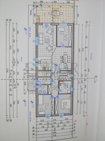 Eladó családi ház, Jászberényben 109.9 M Ft, 6 szobás