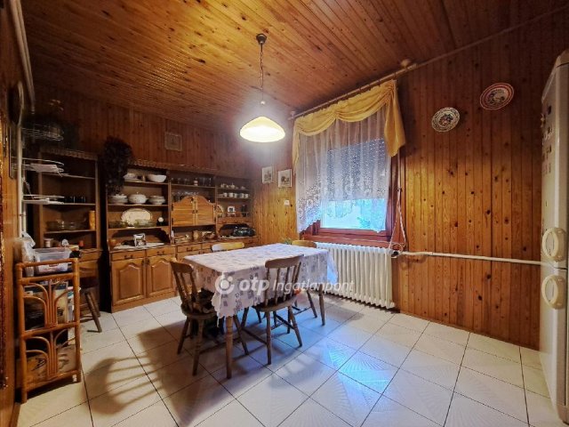 Eladó családi ház, Mezőkövesden 59 M Ft, 3 szobás