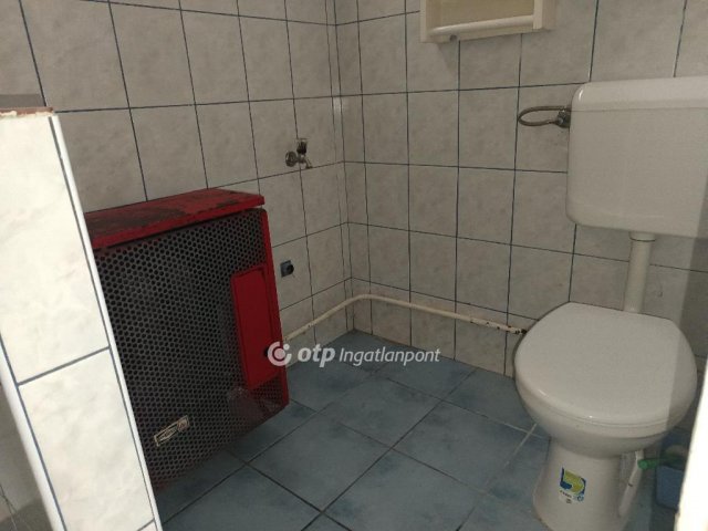 Eladó családi ház, Tökölön 48 M Ft, 2 szobás