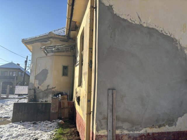 Eladó családi ház, Cegléden 55 M Ft, 5 szobás