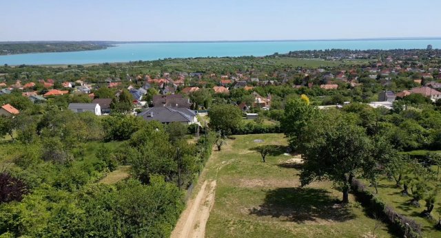 Eladó telek, Balatonalmádiban 110 M Ft / költözzbe.hu