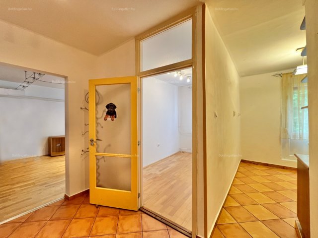Eladó panellakás, Kaposváron 36.9 M Ft, 2+1 szobás
