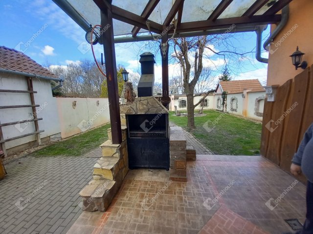 Eladó sorház, Békéscsabán 74.9 M Ft, 5 szobás