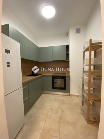 Kiadó téglalakás, albérlet, Pécsett 270 E Ft / hó, 2 szobás