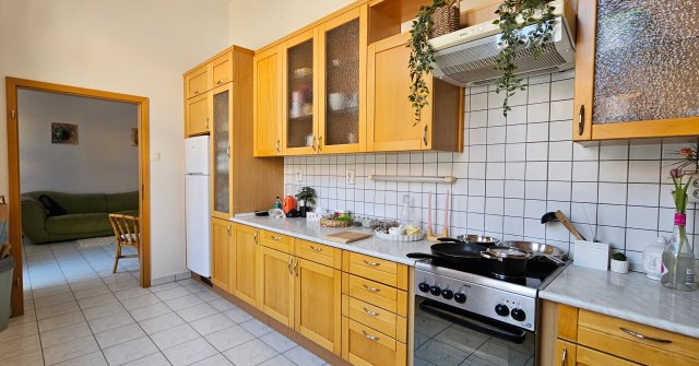Eladó téglalakás, Szombathelyen 74.99 M Ft, 4 szobás