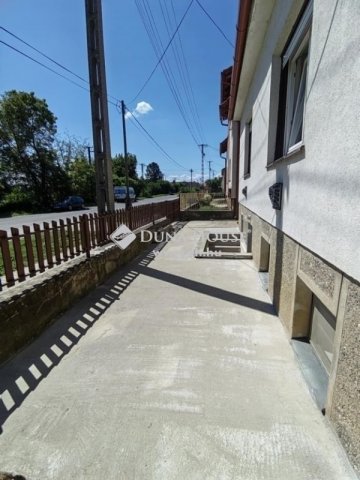 Eladó családi ház, Pécsváradon 36 M Ft, 3 szobás