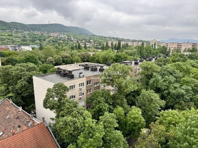 Eladó panellakás, Budapesten, III. kerületben 72 M Ft, 3 szobás