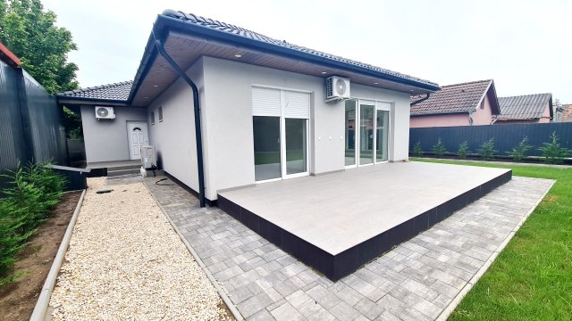 Eladó családi ház, Dunaharasztin 135 M Ft, 5 szobás